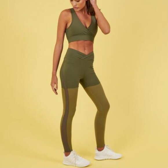 5/$100 SALE - Gymshark x  Nikki Blackketter Dynamic Legging in Olive - Picture 1 of 8